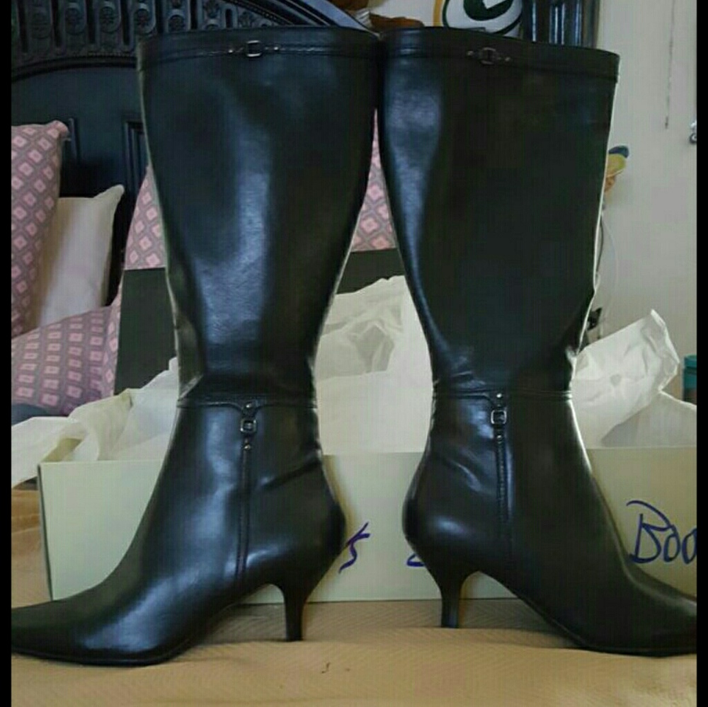 Leather boots